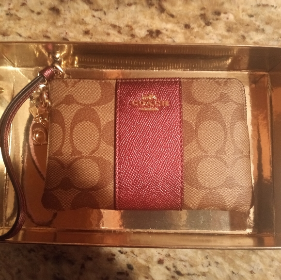 Coach Wallet! - Picture 4 of 4